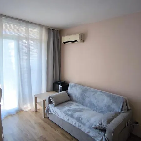 студия даун парк 3 этаж * Σάνι Μπιτς